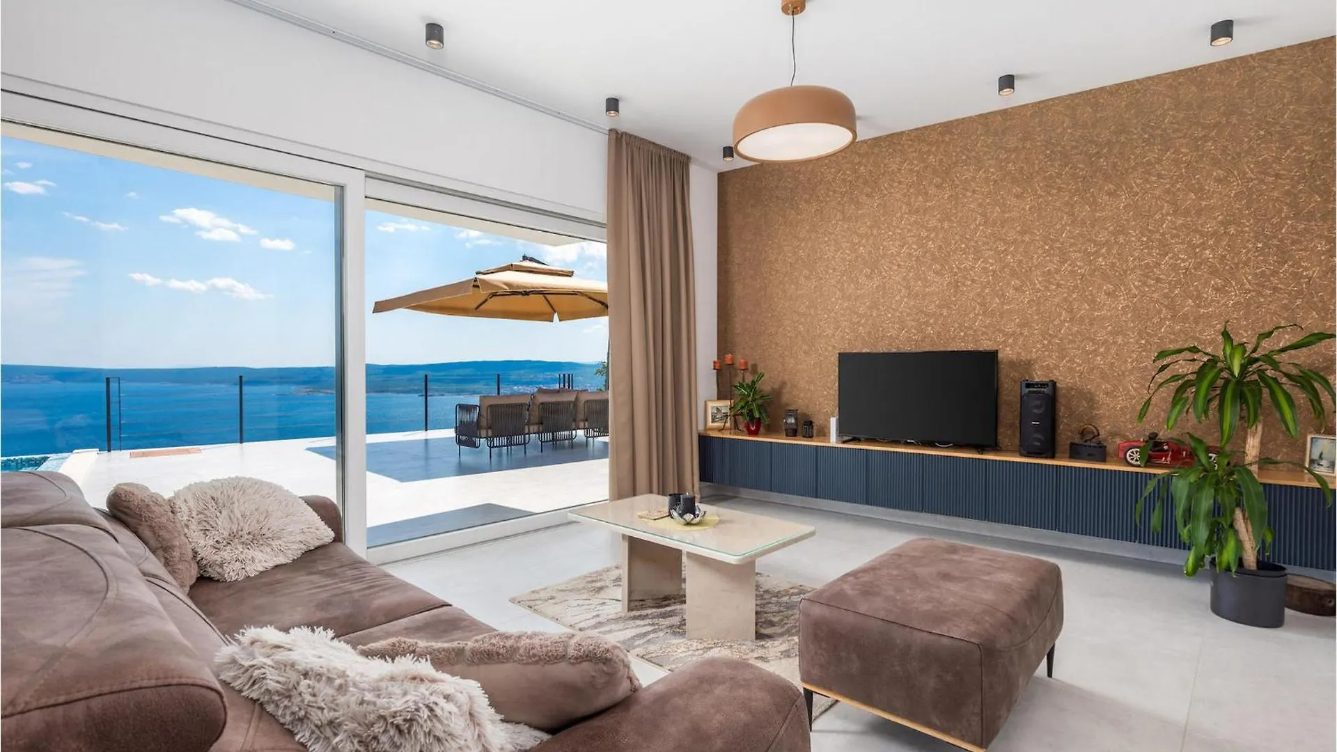 Villa Murn Barci 0*,