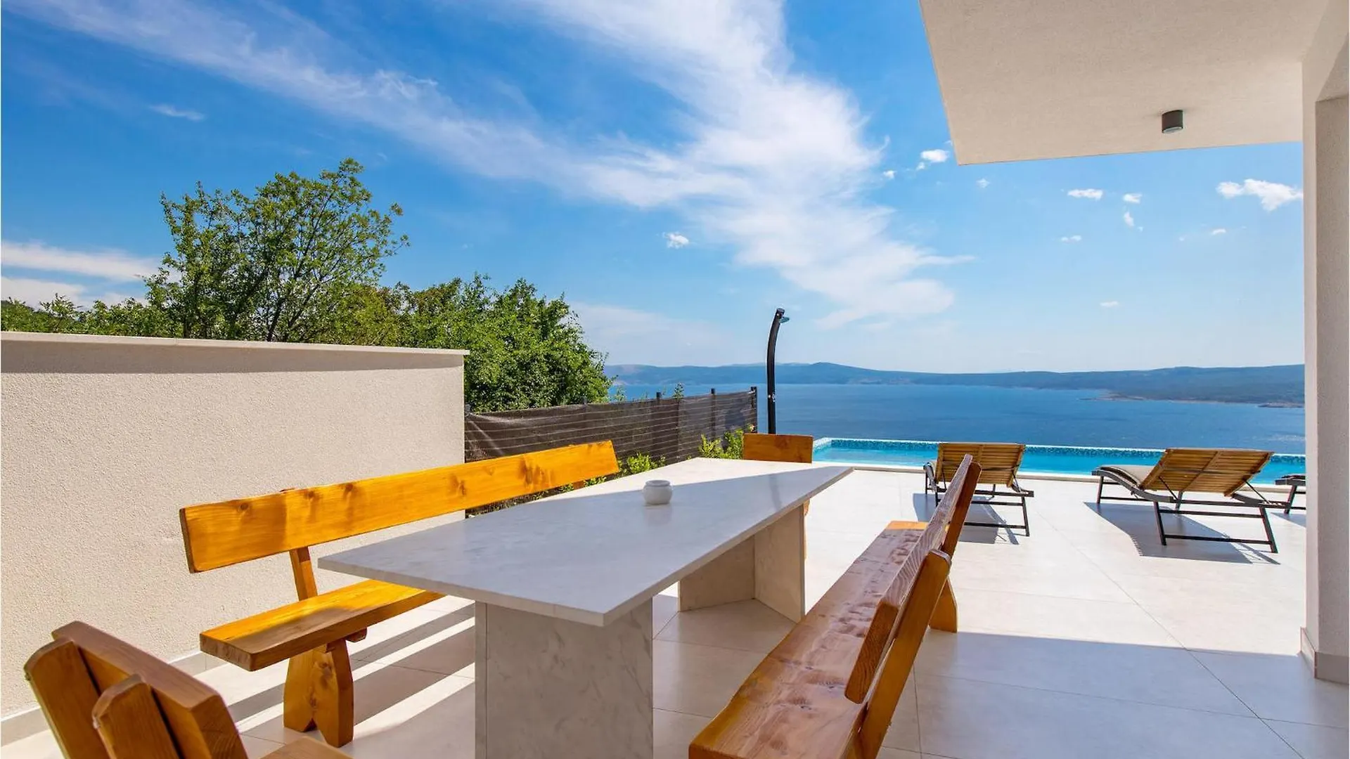 Villa Murn Barci 0*,  Croatia